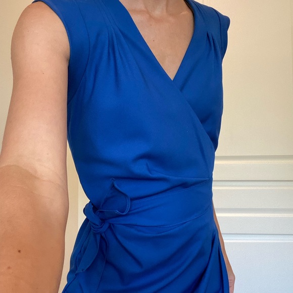 Ark & Co royal blue structured tie dress. Size 0 - Picture 7 of 8